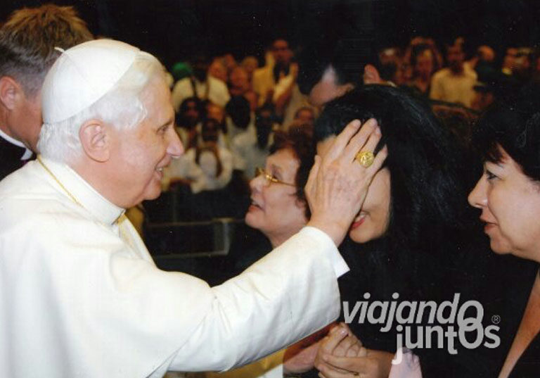 VJ_0002_El-Papa-Benedicto-XVI-May-Ling-Carabano-Noe-Pernia-Viajando-Juntos-viajes-peregrinaciones-Tierra-Santa