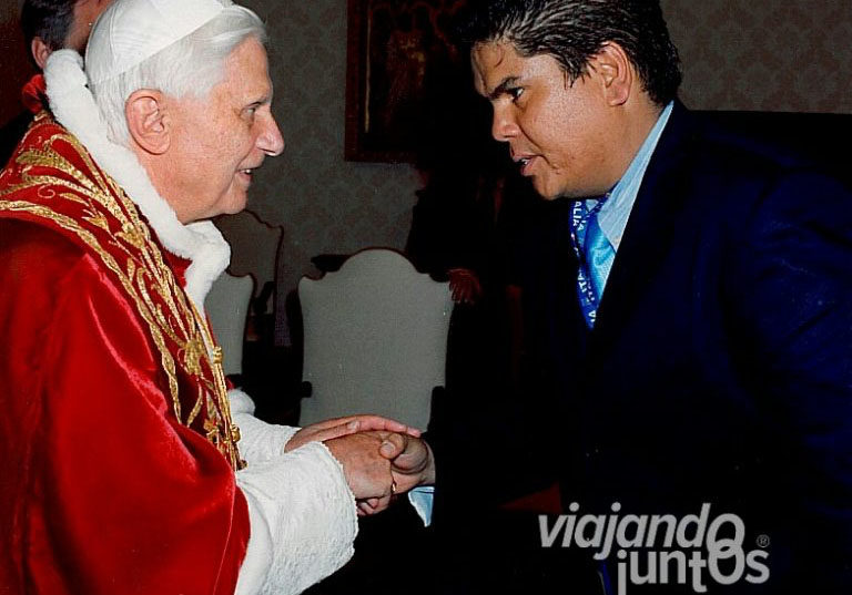 VJ_0005_Papa-Benedicto-XVI-Noe-Pernia-May-Ling-Carabano-Viajando-Juntos-viajes-peregrinaciones-Tierra-Santa